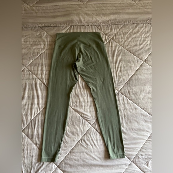 Lululemon Athletica Align Pant 28" in Rosemary Green - Picture 3 of 8